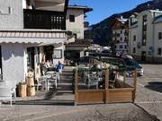 Gemütliches Après-Ski im Tal in Vigo di Fassa