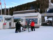 Gepflegter Kassenbereich am Grünboden-Express