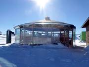 W1 Schirmbar an der Bergstation der Wildkogelbahn (Neukirchen)