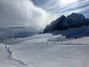 Weite Gletscherpisten lassen Carving-Träume wahr werden!