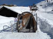 Überdachtes SunKid Förderband am Trübsee