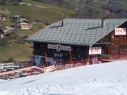 Bar La Ferme de Zecon kurz oberhalb der Talstation in Flumet Les Evettes.