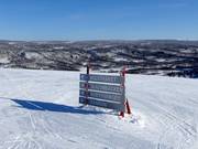 Pistenausschilderung im Skigebiet Ramundberget