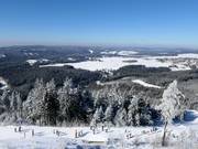  Blick vom Berg Plešivec/Pleßberg (1.028 m)