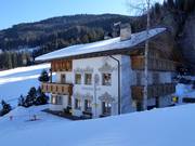 Abraham-Hof an der Talstation