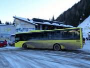 Skibus an der Talstation der Brunnalmbahn