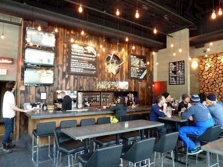 Après-Ski Selkirk Mountains – Après-Ski Revelstoke Mountain Resort