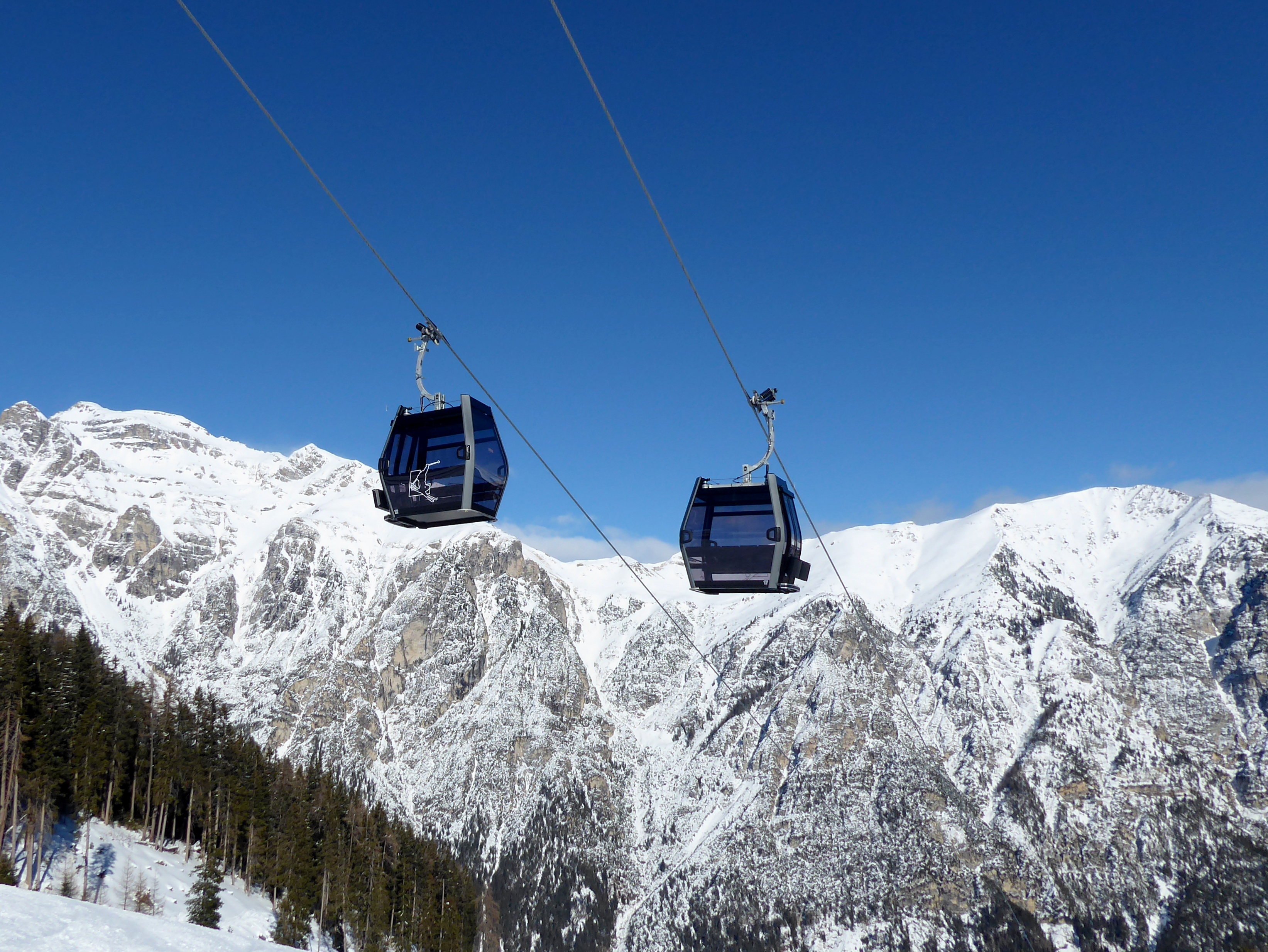 Fotos vom Skigebiet Ladurns