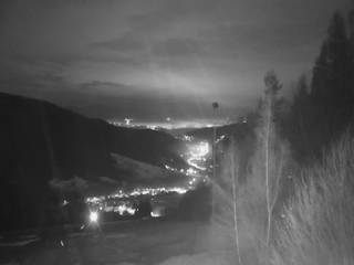 Góra Żar - widok panoramiczny na Beskidy