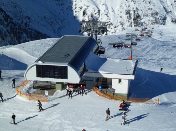 Weißspitzbahn - 6er Hochgeschwindigkeits-Sesselbahn (kuppelbar) mit Abdeckhauben